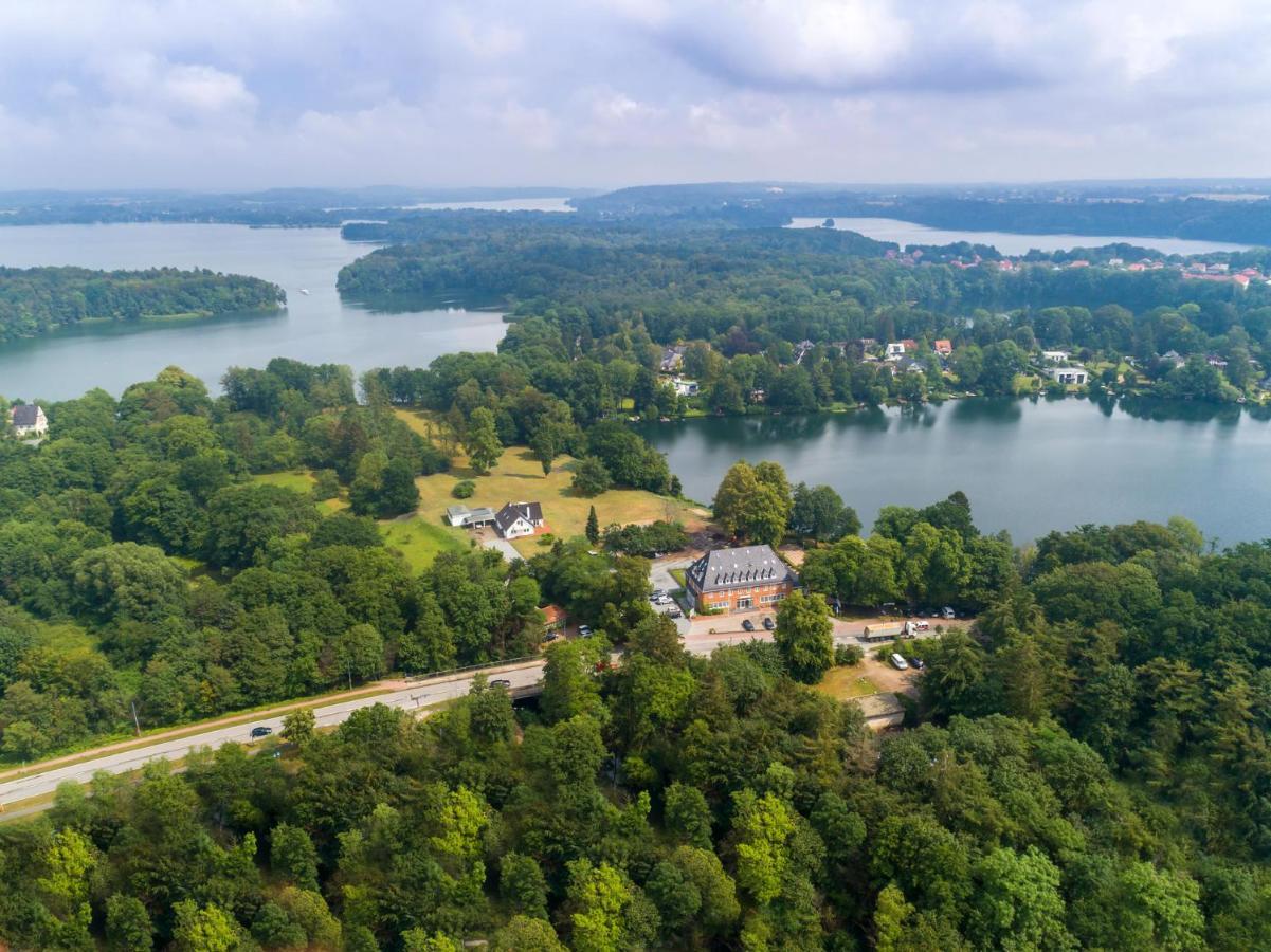 Lake House Plön Екстериор снимка